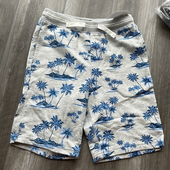OshKosh Boys Pull-on French Terry Shorts “Palm Trees” Functional Drawstring! NWT - Picture 1 of 3
